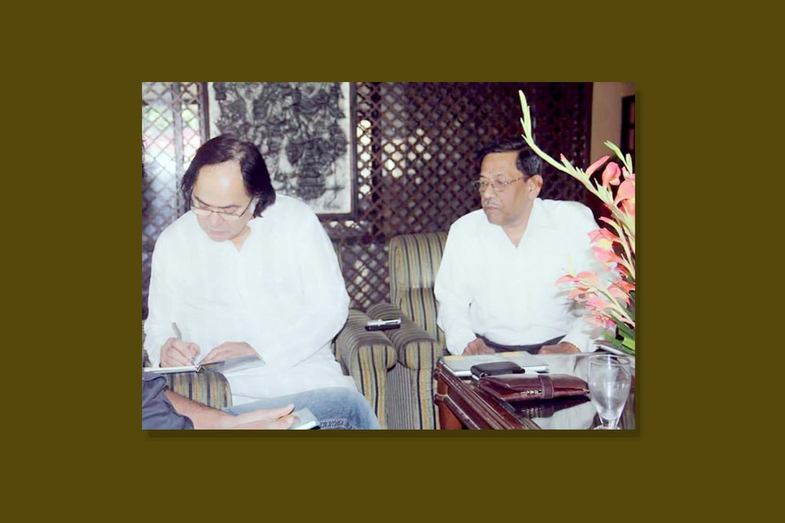 मेरी पहली कृति 'और लड़की जीत गई'(कहानी-संग्रह) के साथ एक शानदार व्यक्तित्